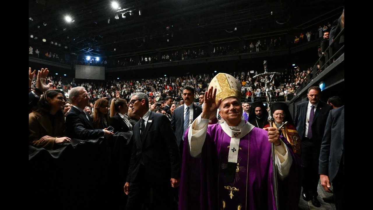 [Tông du Thổ Nhĩ Kỳ] Thánh Lễ tại “Volkswagen Arena”, Istanbul